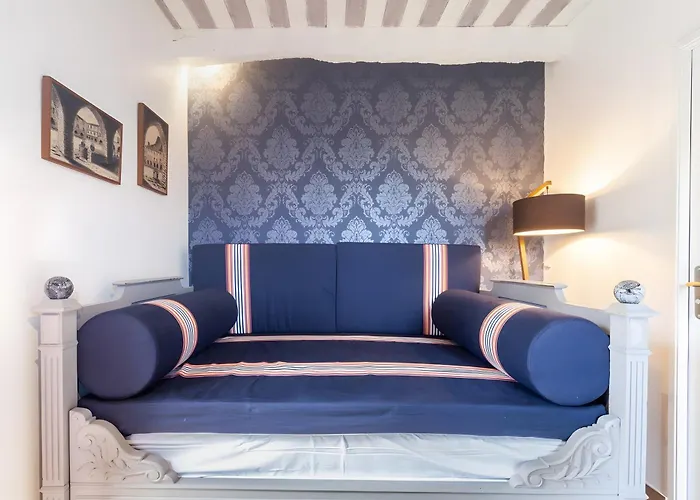 Gite De Charme, Rodez, Conques Ferienhaus