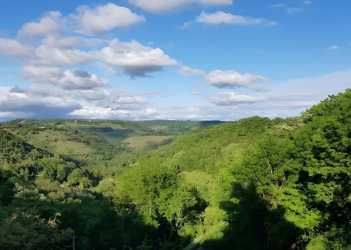 Holiday home Gite La Fontanelle Proche Rodez Valady